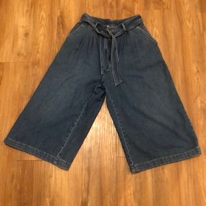 Levi’s Wide Leg Jeans